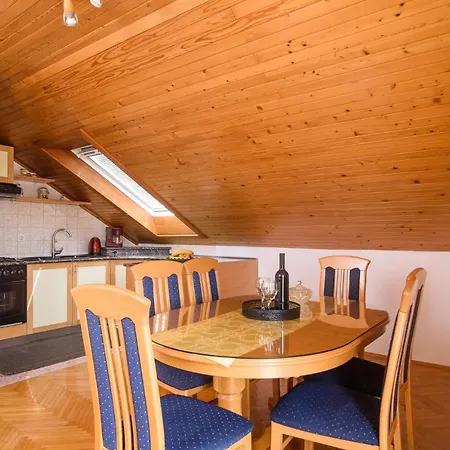 Tonka Apartment